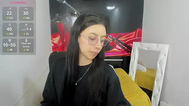Girls: discover live performances with matured cam models, from teasing to fixations, in a variety of stunning live sex cams.