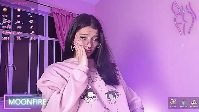 moonfiredancer from StripChat