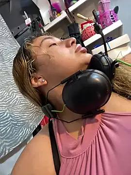 MoonieBarbie from StripChat