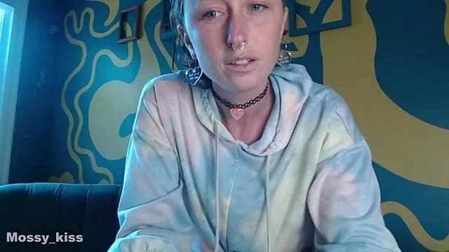 mossy_kiss from StripChat