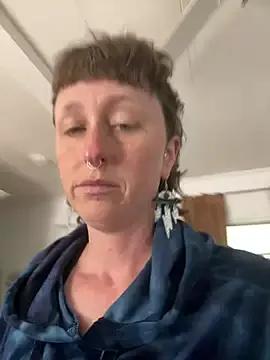 mossy_kiss from StripChat