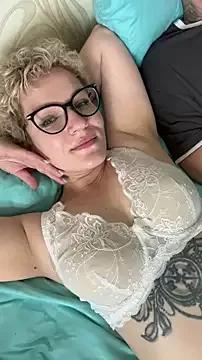 MrMrsRight from StripChat