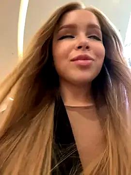 Murrrgirl from StripChat