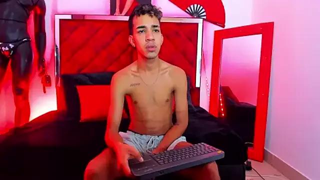 Girls: discover live performances with matured cam models, from teasing to fixations, in a variety of stunning live sex cams.