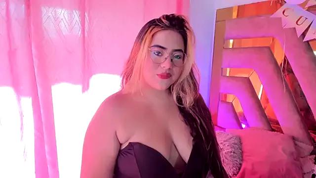 naatashamendozaa from StripChat