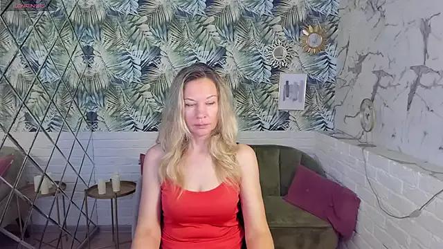 Girls: discover live performances with matured cam models, from teasing to fixations, in a variety of stunning live sex cams.
