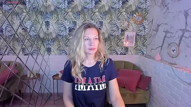 Girls: discover live performances with matured cam models, from teasing to fixations, in a variety of stunning live sex cams.