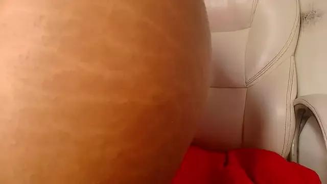 Girls: discover live performances with matured cam models, from teasing to fixations, in a variety of stunning live sex cams.