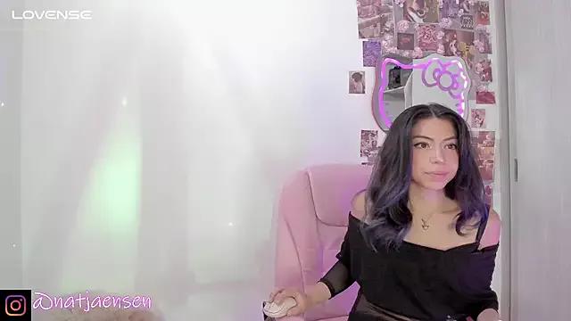 natalie_jaensen from StripChat