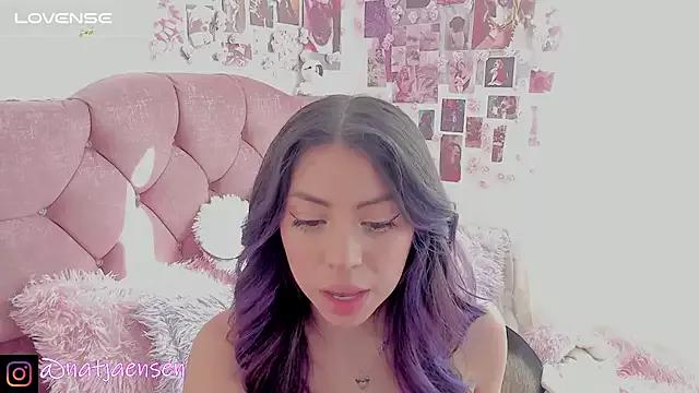 natalie_jaensen from StripChat