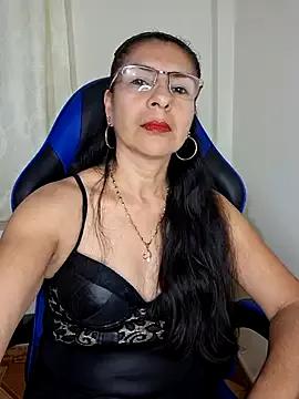 Girls: discover live performances with matured cam models, from teasing to fixations, in a variety of stunning live sex cams.