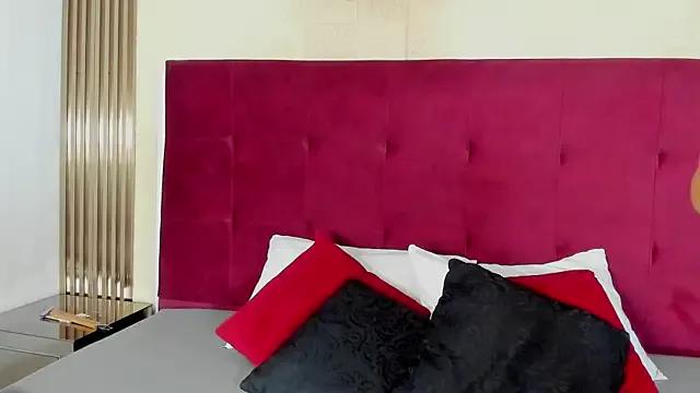 natasha_bennet from StripChat is Freechat