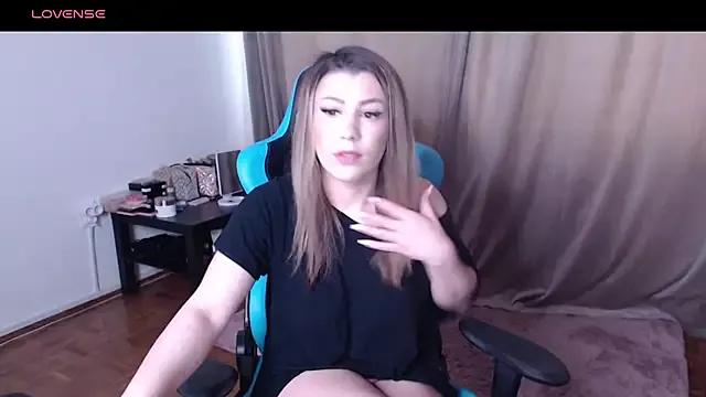 Girls: discover live performances with matured cam models, from teasing to fixations, in a variety of stunning live sex cams.