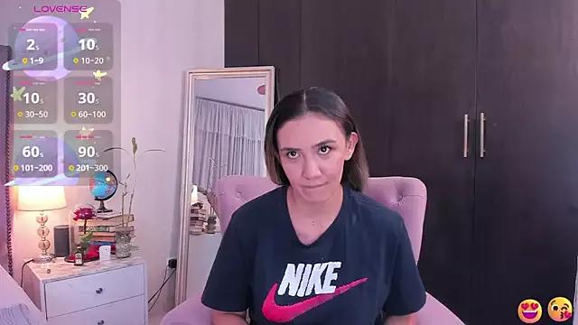 Girls: discover live performances with matured cam models, from teasing to fixations, in a variety of stunning live sex cams.