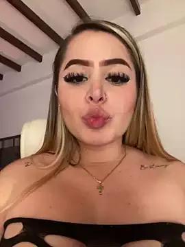 natashasweet from StripChat is Freechat
