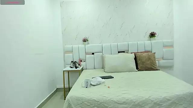 Nathy_Ross from StripChat is Freechat