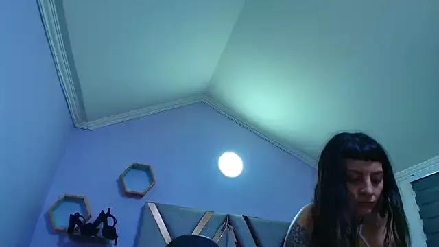 Girls: discover live performances with matured cam models, from teasing to fixations, in a variety of stunning live sex cams.