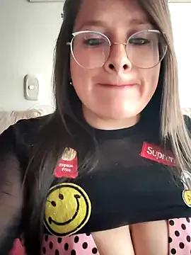 Neve_Collins from StripChat