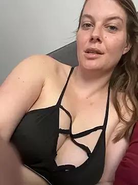 Girls: discover live performances with matured cam models, from teasing to fixations, in a variety of stunning live sex cams.