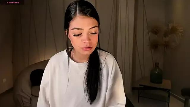 NiaMiller_ from StripChat is Freechat