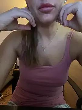 Girls: discover live performances with matured cam models, from teasing to fixations, in a variety of stunning live sex cams.