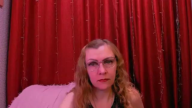 Girls: discover live performances with matured cam models, from teasing to fixations, in a variety of stunning live sex cams.