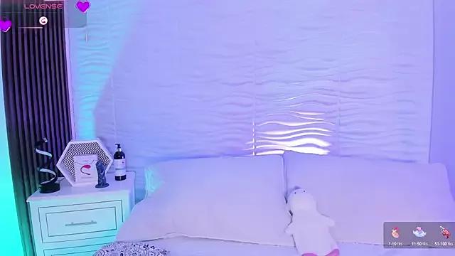 NicoleDallas from StripChat is Freechat