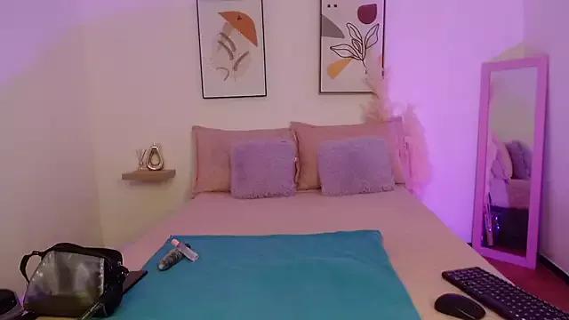 Girls: discover live performances with matured cam models, from teasing to fixations, in a variety of stunning live sex cams.