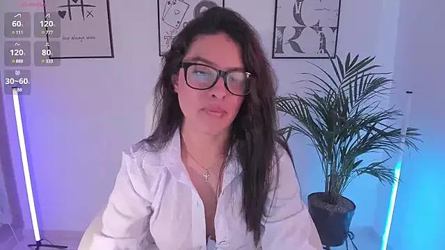 NiiaEvanss from StripChat