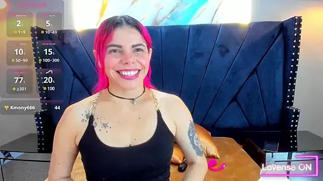 Girls: discover live performances with matured cam models, from teasing to fixations, in a variety of stunning live sex cams.