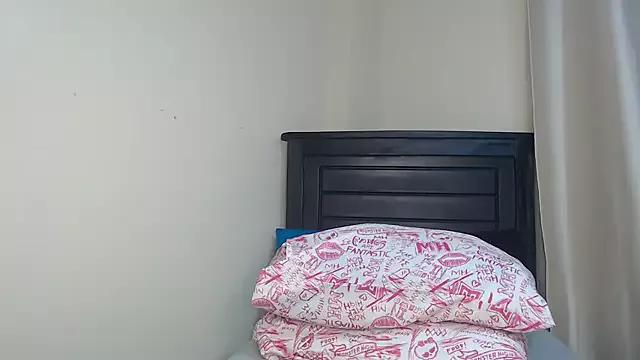 Girls: discover live performances with matured cam models, from teasing to fixations, in a variety of stunning live sex cams.