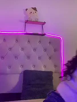 NINA_18_YEARS from StripChat
