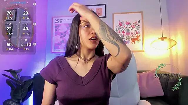 Girls: discover live performances with matured cam models, from teasing to fixations, in a variety of stunning live sex cams.