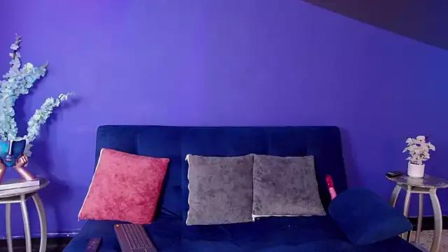 Nina_Rossetti from StripChat is Freechat