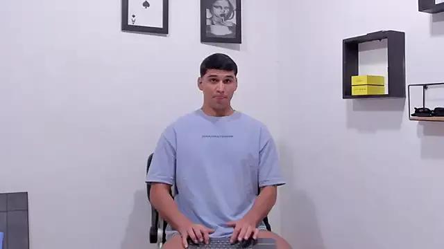 noah_belami from StripChat is Freechat