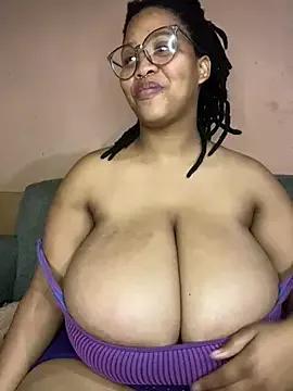 NonoGotBoobies from StripChat