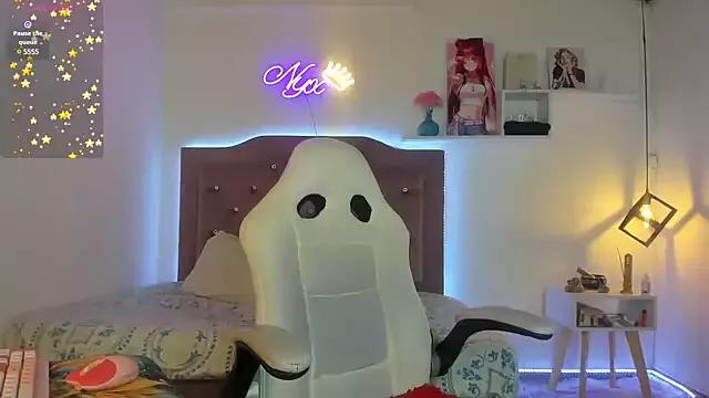 Girls: discover live performances with matured cam models, from teasing to fixations, in a variety of stunning live sex cams.