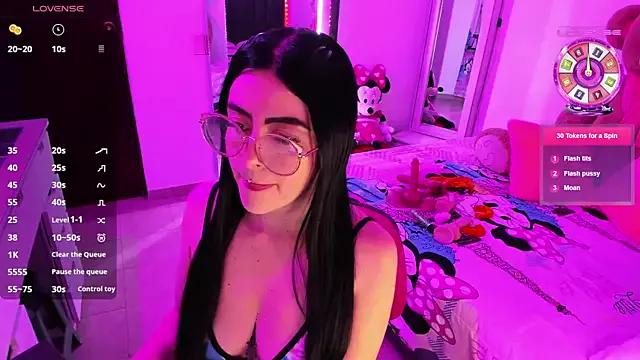 Girls: discover live performances with matured cam models, from teasing to fixations, in a variety of stunning live sex cams.
