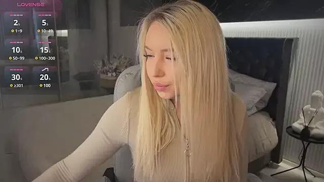 OhMyEmma from StripChat is Freechat