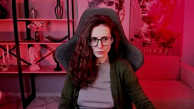 OliviaMcClean from StripChat is Freechat