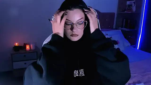 OphelianaRose3 from StripChat is Freechat