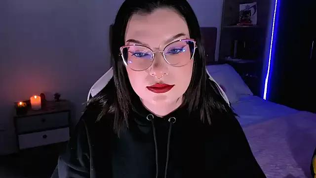 Girls: discover live performances with matured cam models, from teasing to fixations, in a variety of stunning live sex cams.