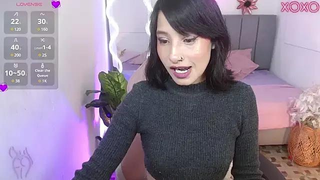Girls: discover live performances with matured cam models, from teasing to fixations, in a variety of stunning live sex cams.