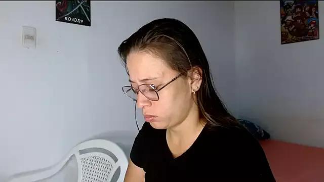 Paloma_Desire from StripChat is Freechat
