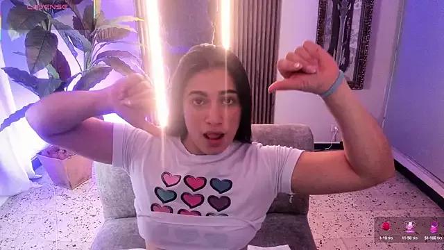 Paris_moss from StripChat is Freechat