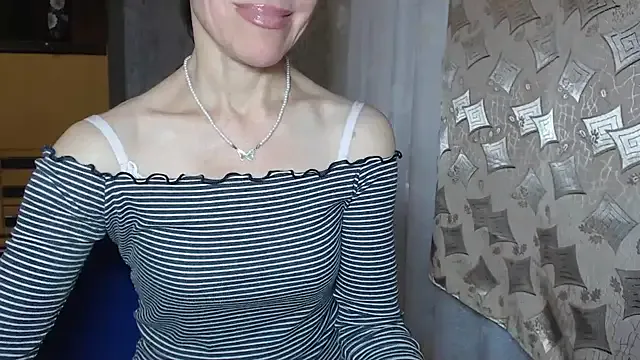 Pepper_mur on StripChat