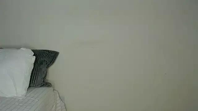 Girls: discover live performances with matured cam models, from teasing to fixations, in a variety of stunning live sex cams.