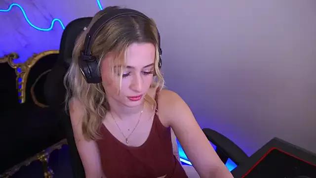 Girls: discover live performances with matured cam models, from teasing to fixations, in a variety of stunning live sex cams.
