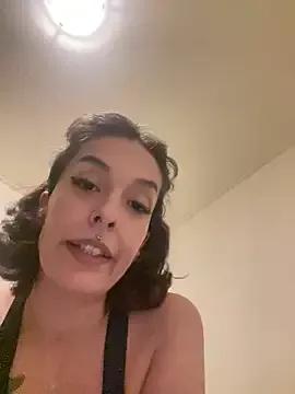 Piggiteablacktea from StripChat is Freechat