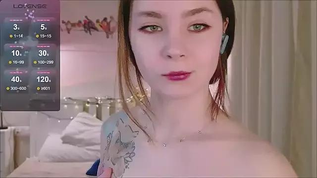 Girls: discover live performances with matured cam models, from teasing to fixations, in a variety of stunning live sex cams.